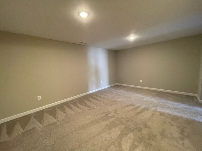 Photo - Spacious Luxury Townhome! Outstanding Location!