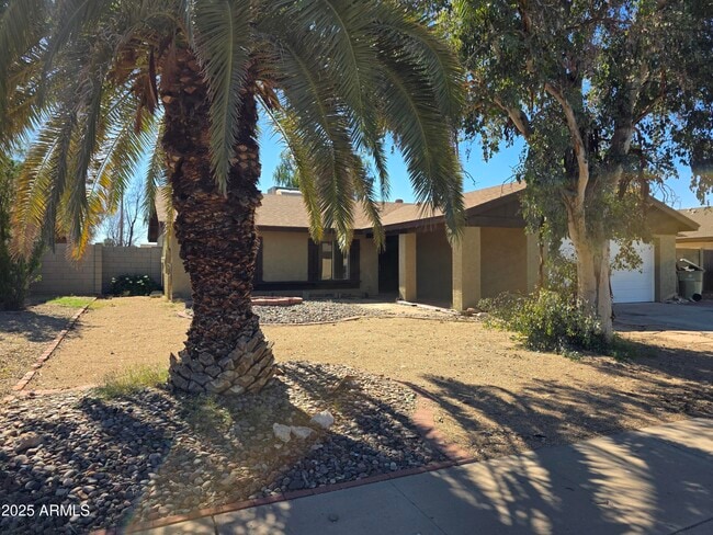 Building Photo - 6037 W Zoe Ella Way