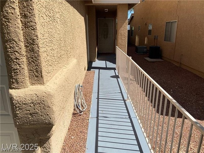 Photo - 8004 Celestial Ave