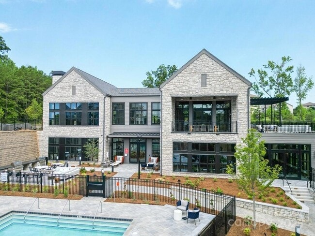 Photo - 9132 Senator Royall Dr Unidad S4