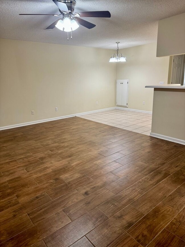 Photo - 178 Commons Dr