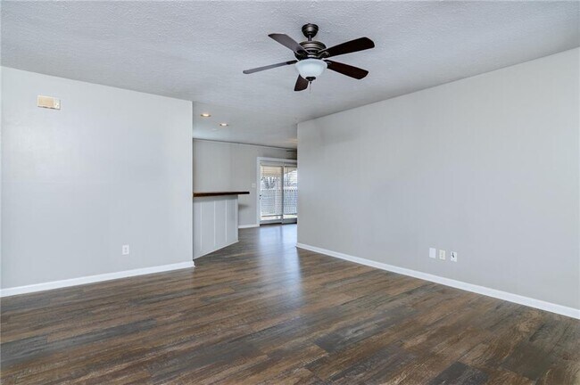 Photo - 1208 NE 3rd St