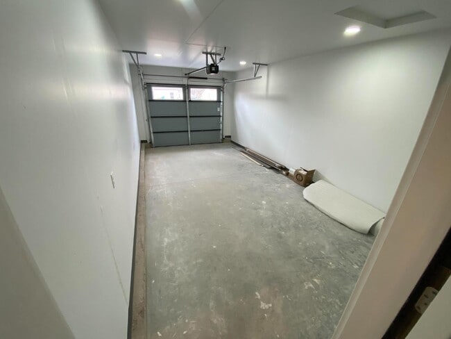 Photo - 218 S Elmwood Ave