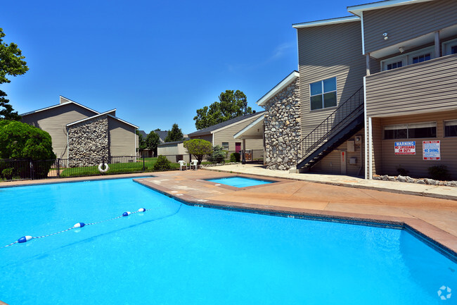 Building Photo - Vines at Edmond Rental