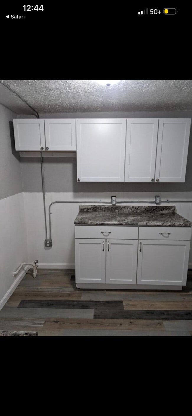 Photo - 117 N 60th St