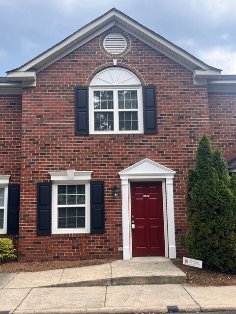 Your New Townhome Awaits at Davis Crossing! - Your New Townhome Awaits at Davis Crossing!