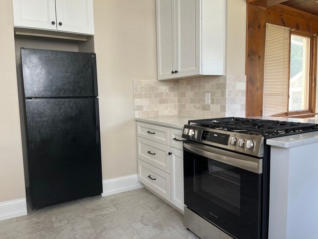 Cocina totalmente nueva - 3547 Edwards Rd Unidad Apartment #1