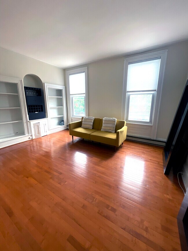 Photo - 1825 Fairmount Ave Unidad 2