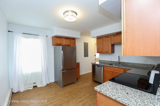 Photo - 87 Delaware St