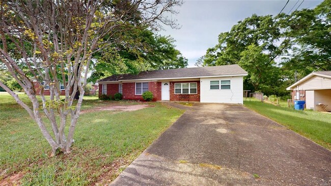 Photo - 1117 Newton St