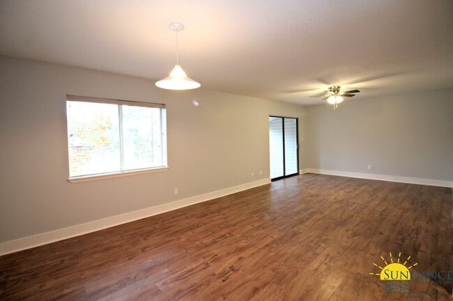 101 Old Ferry Rd