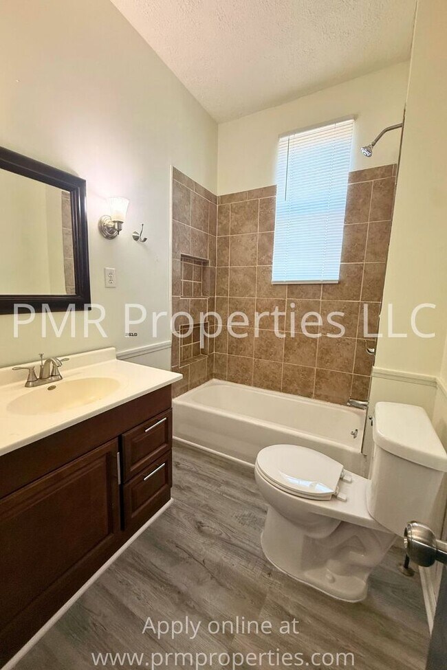Photo - 2 Bedroom/ 1 Bathroom House