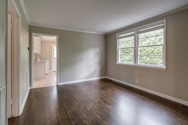 Photo - 3817 Burrus St