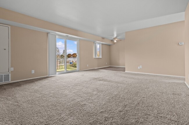 Photo - Six Trails Apartments - Saline, MI