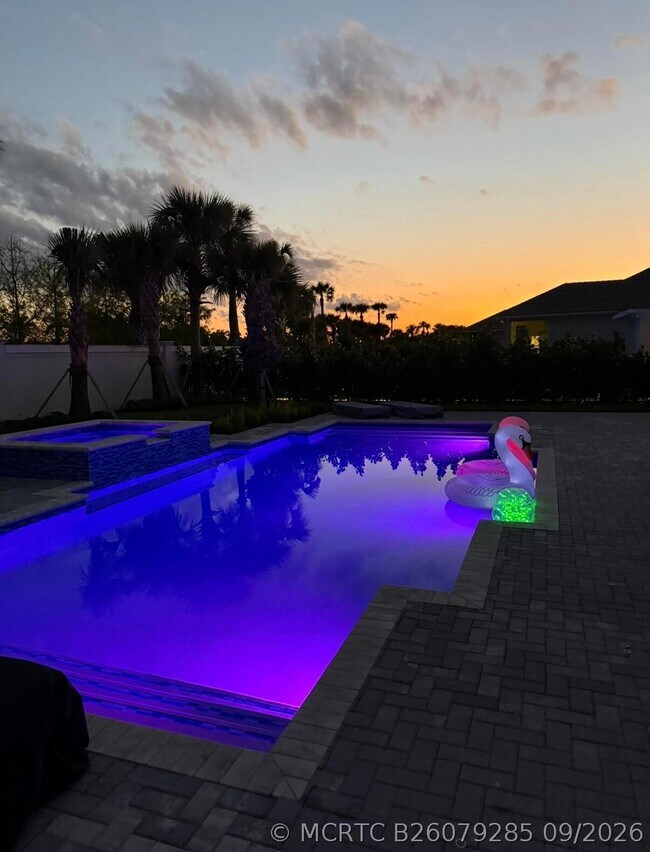 9308 Crestview Cir