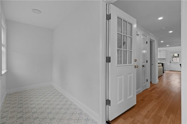 Photo - 34 E Bowery St