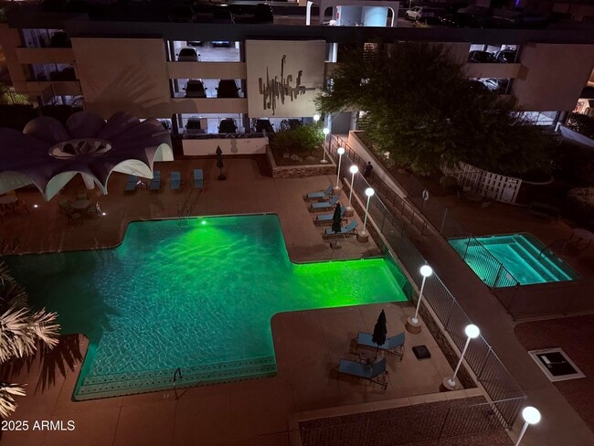 Photo - 207 W Clarendon Ave