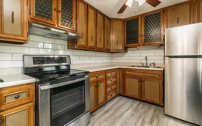 Photo - 6812 Inwood Ln NE