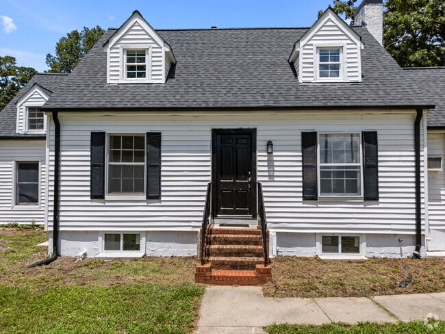 Building Photo - 806 Gorman St Rental