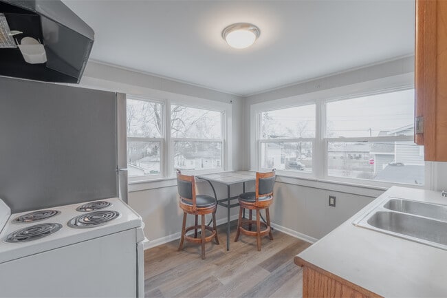 Photo - 201 14th St Unit #3