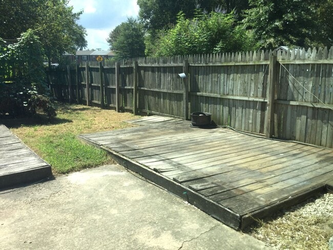 Photo - 3 BED / 2.5 BATH TOWNHOME