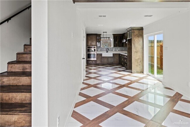 1409 Karen Dr