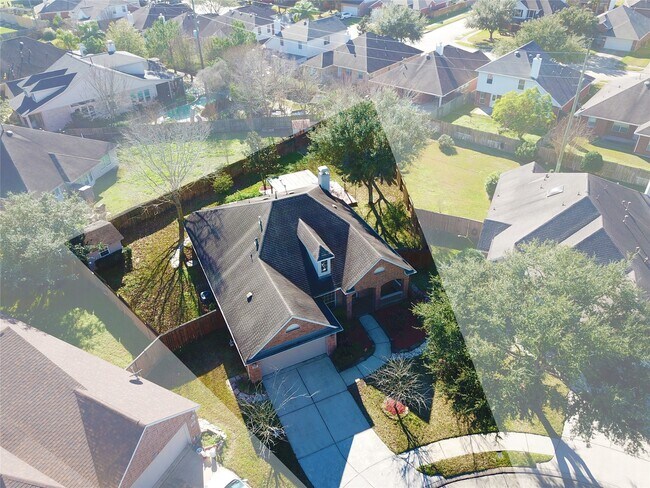 Photo - 5702 Fleethaven Ct