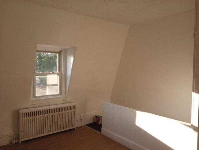 Photo - 864 N 6th St Unit APT 2