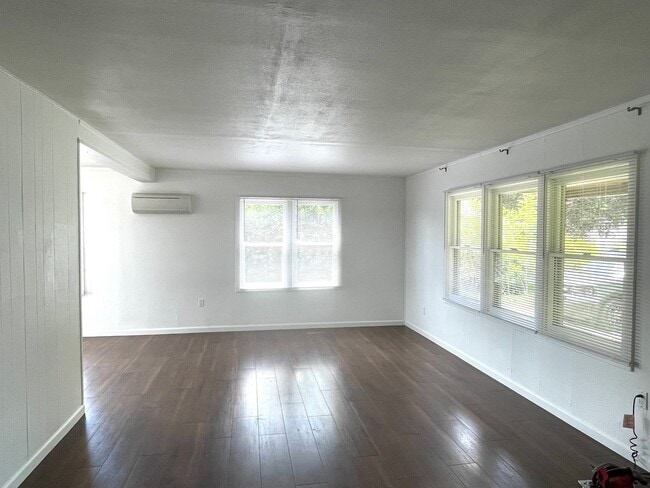 Photo - Completely Remodeled Three Bedroom One Bat... Unit 1310 Mahan Ave