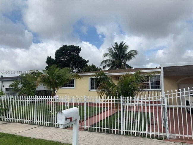 Photo - 17950 NW 6th Ct