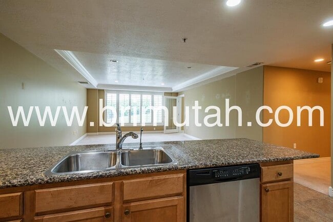 Photo - 3075 E Kennedy Dr Unit 116
