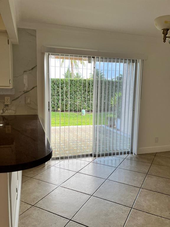 Photo - 1303 Partridge Close