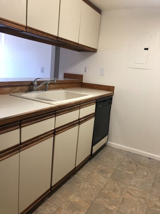 Photo - 2 bed/2 bath condo in Arvada