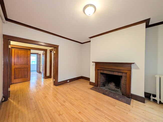 Building Photo - 10 Humboldt St Unit 2