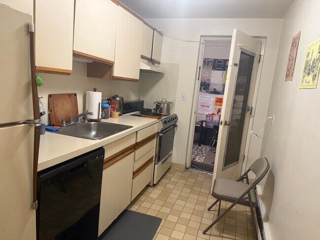 Photo - 15 Commonwealth Ct Unit 12