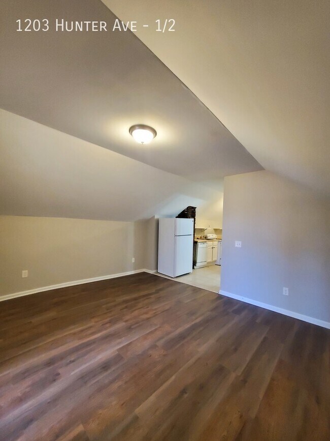 2Bed Near OSU Medical Campus. Available F... Apartment Unit 1/2