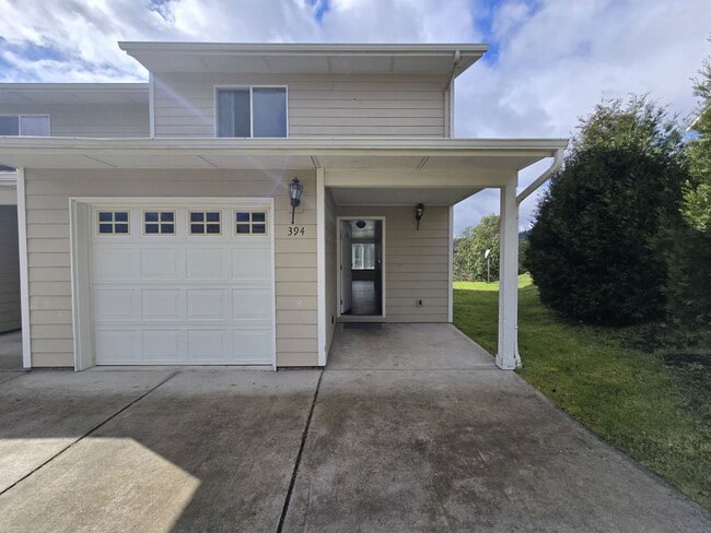 Photo - 394 Maylea Pl