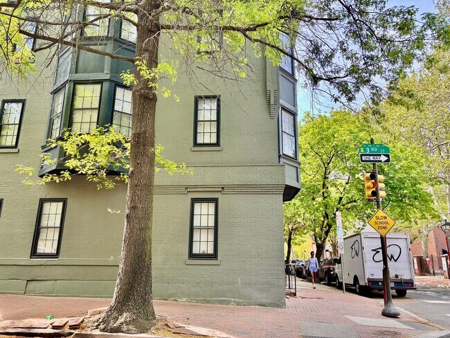 Photo - Spacious Society Hill 4bd/2.5bth Home