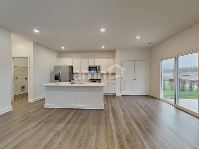 Photo - 9103 Henley Ave