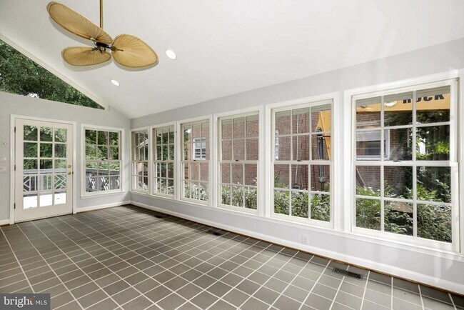 Photo - 3405 N Peary St