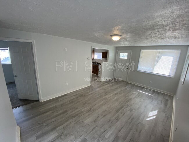 Photo - 815 S Calumet St