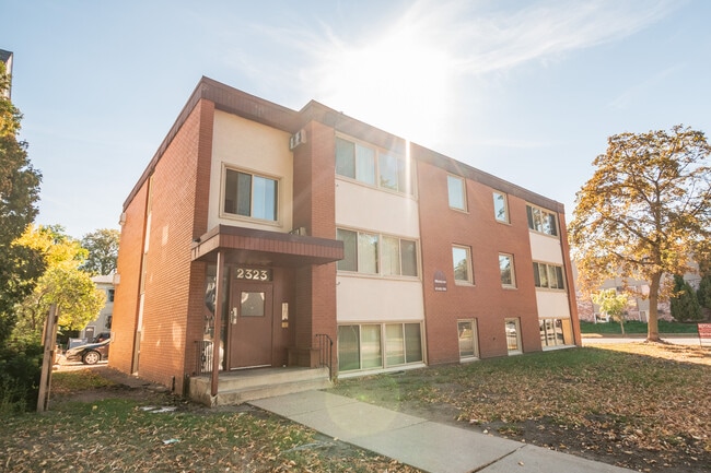 Building Photo - 2323 Garfield Ave S Rental