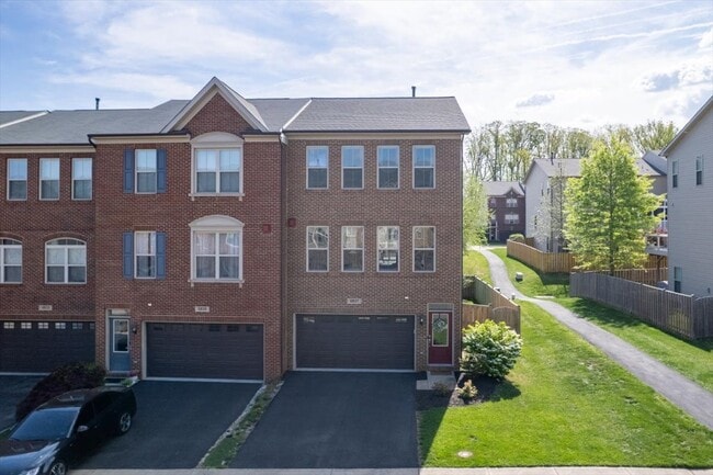 Building Photo - 6837 William White Way