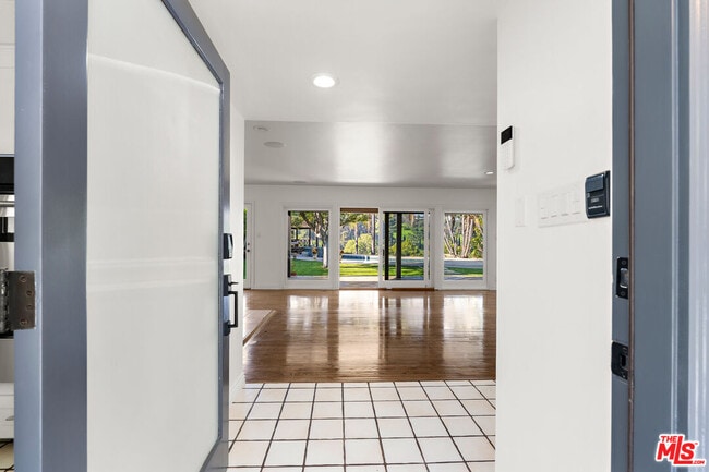 Photo - 3761 Sheridge Dr