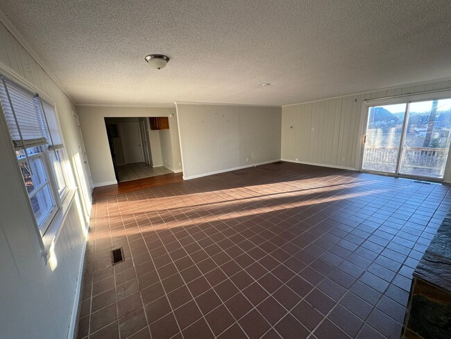 Photo - 17113 Green Hill Rd