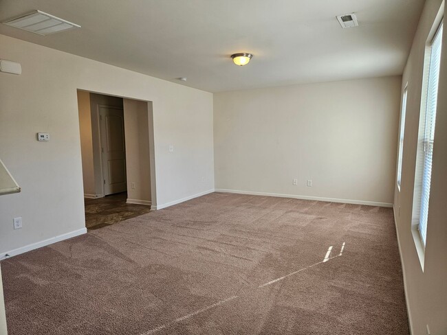 Photo - NEW LISTING!!!!!