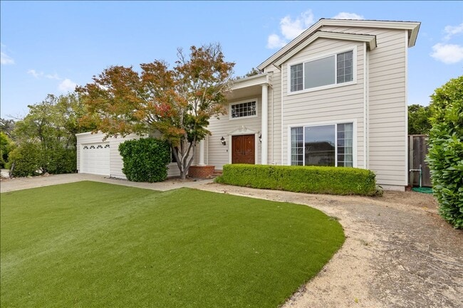 Building Photo - Elegant Living in Belmont Woods