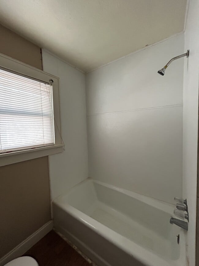 Photo - 2118 24th St