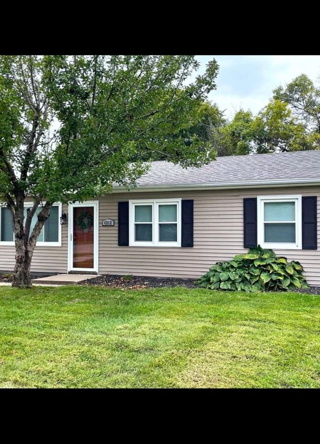 Building Photo - 4212 Jewell St