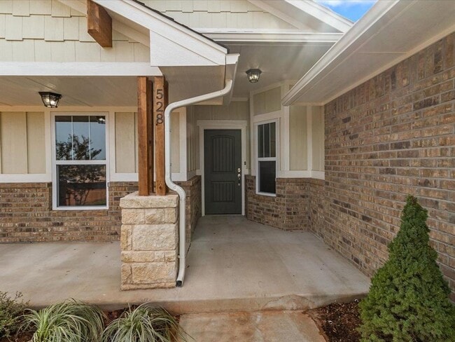 Photo - Newer Home For Lease in Washington!